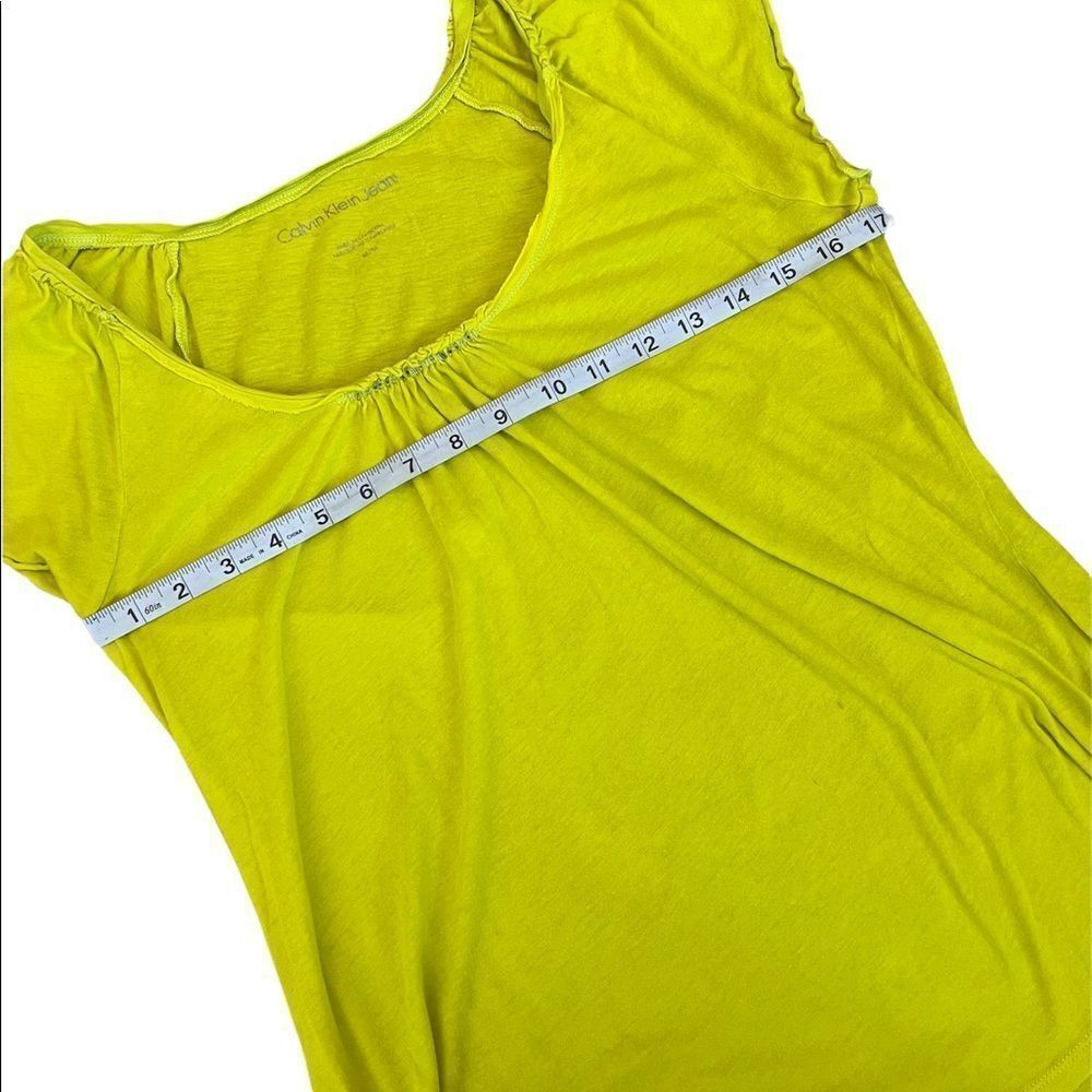 Calvin Klein Jeans Lime Green Scoop Neck Tee Top Medium Casual Soft - Picture 6 of 10